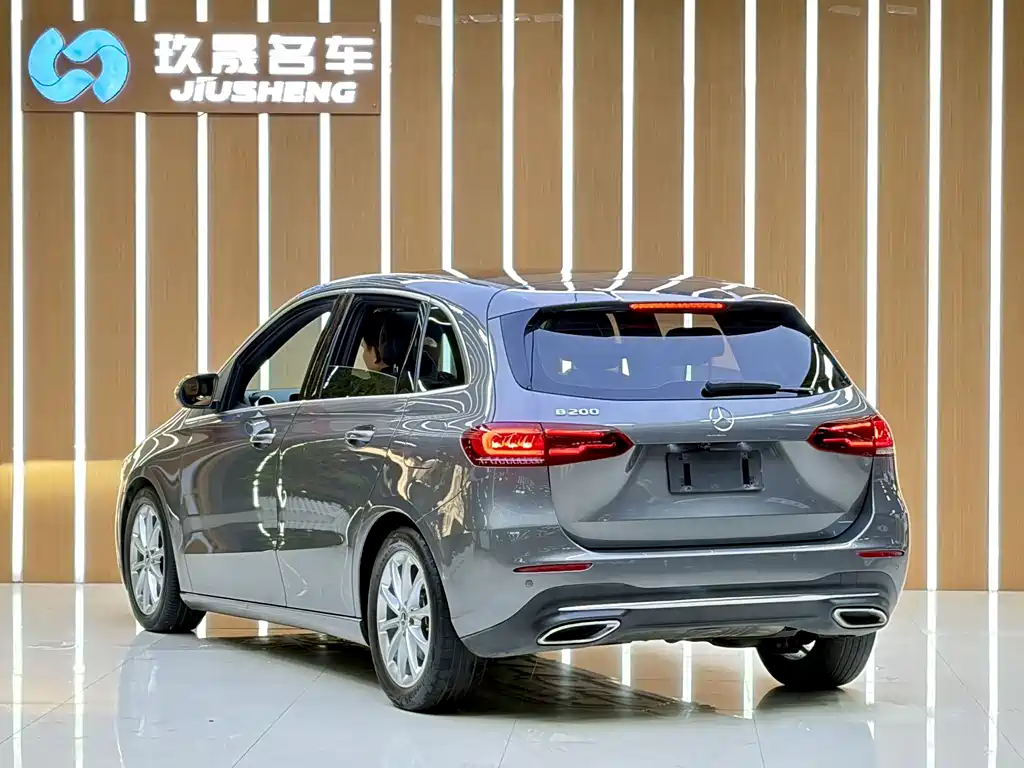 Mercedes-Benz B-Class 2020 — фото 16