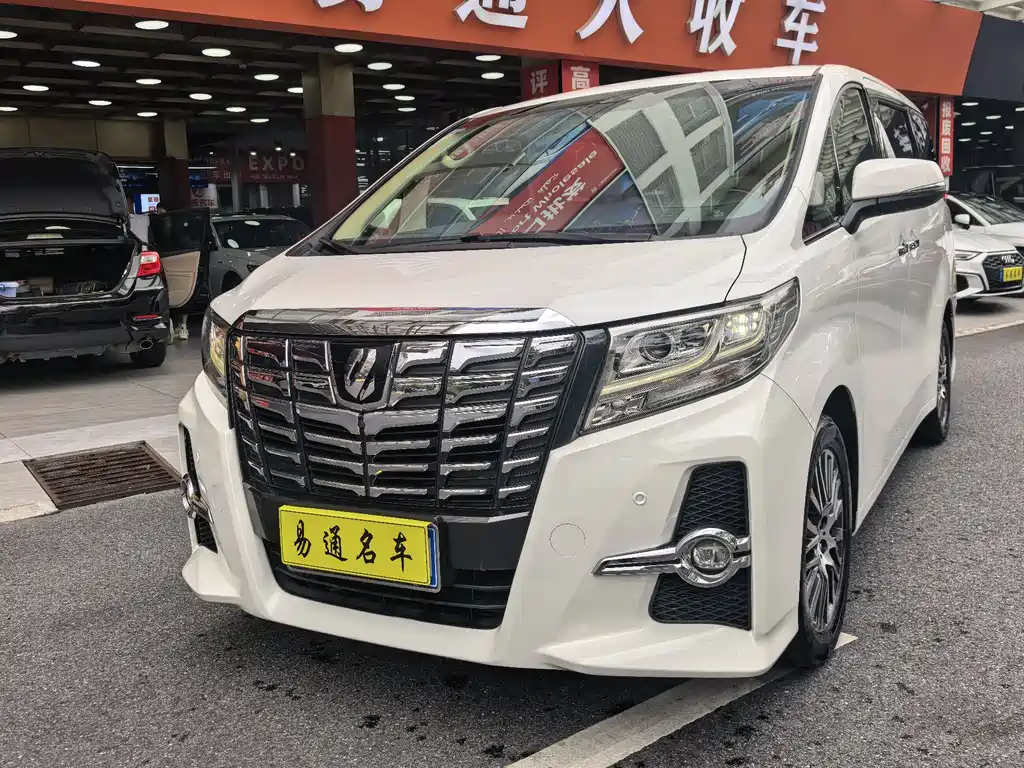 Toyota Alphard 2017 — фото 2