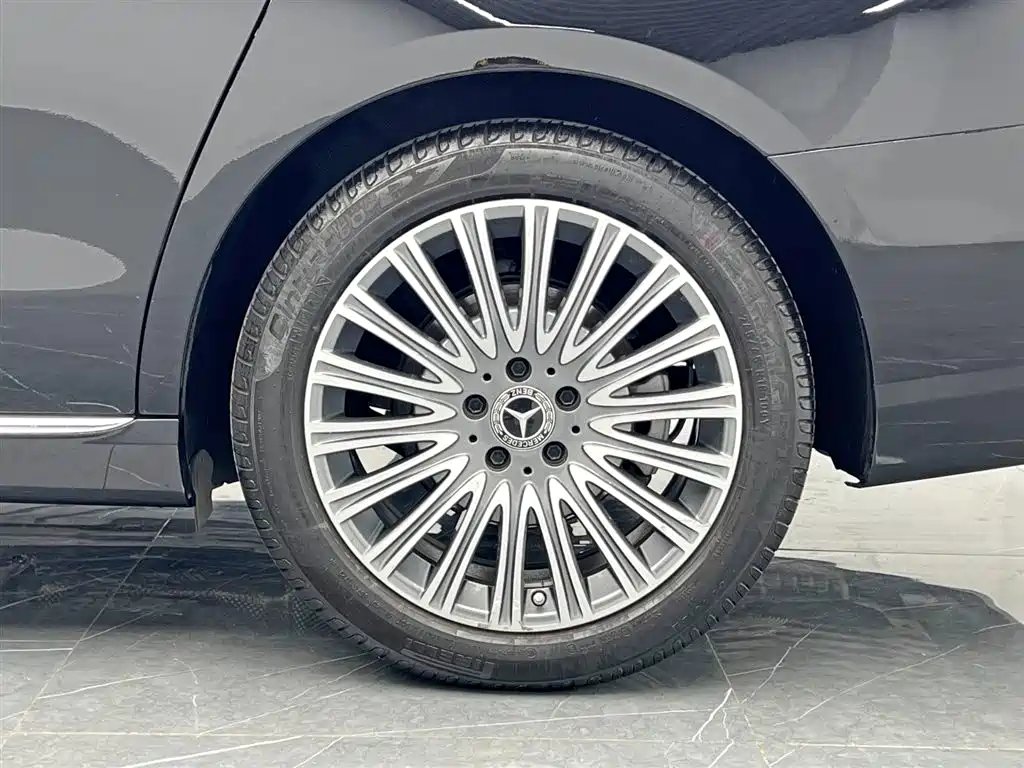 Mercedes-Benz E-Class 2023 — фото 26