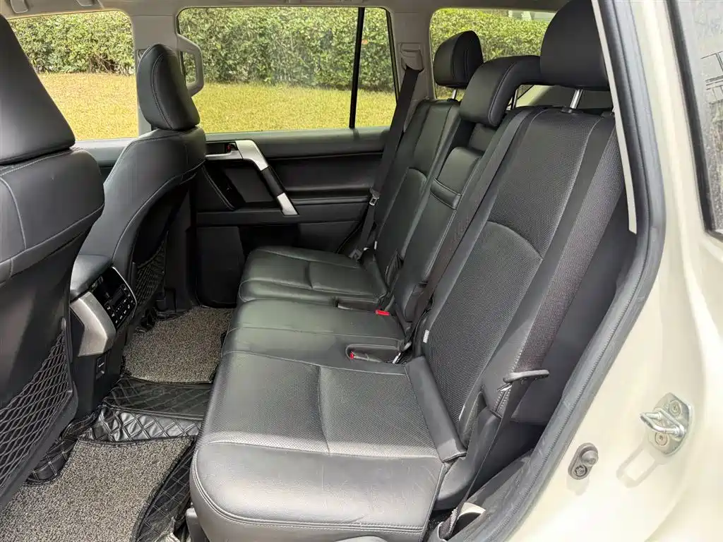 Toyota Prado 2019 — фото 10