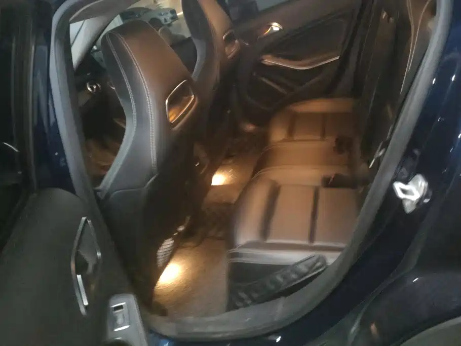 Mercedes-Benz GLA 2017 — фото 11