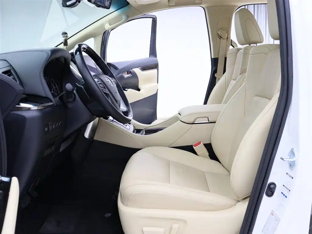 Toyota Alphard 2023 — фото 2