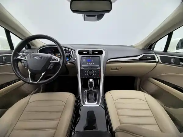 Ford Mondeo 2014