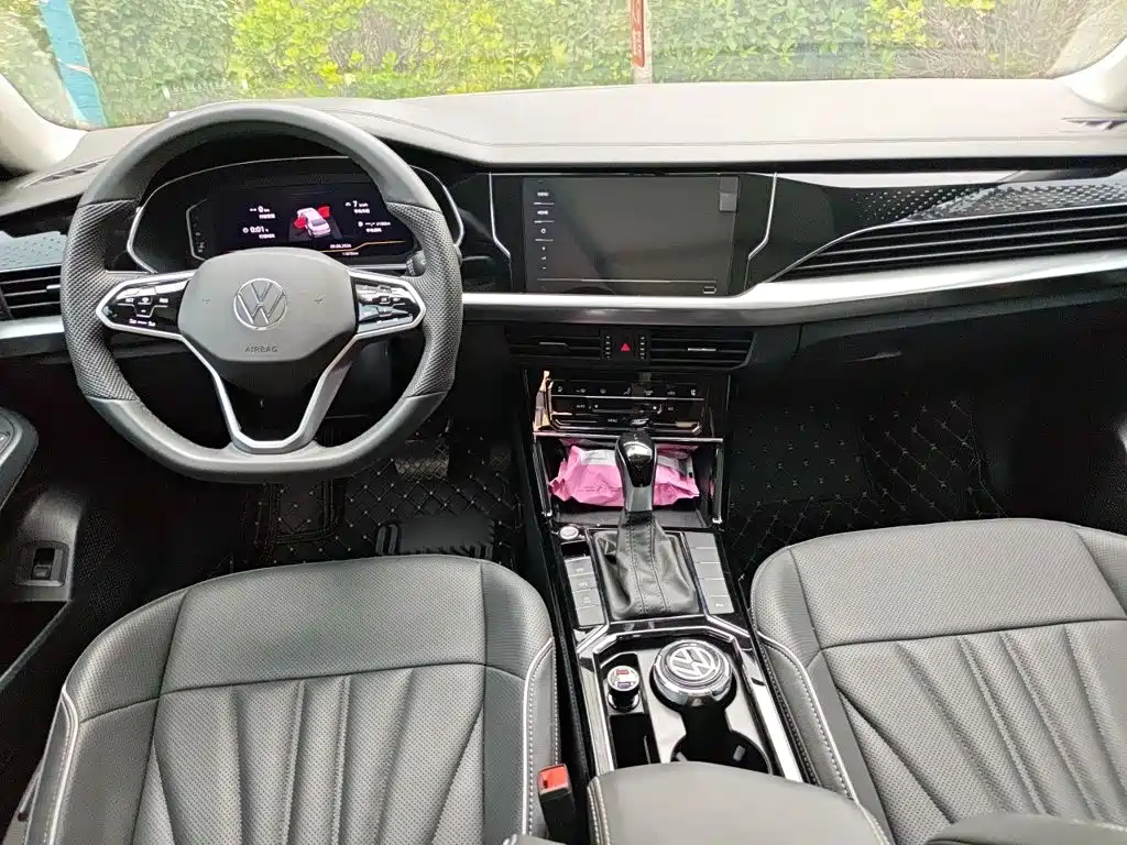 Volkswagen Passat 2024