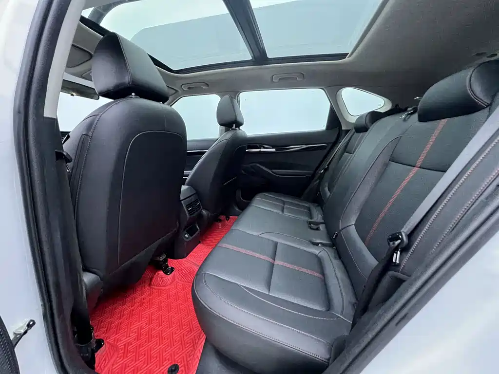 Kia KX3 2023 — фото 13