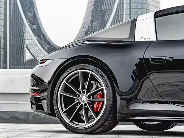 Porsche 911 2023