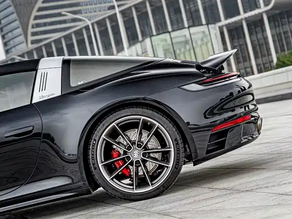Porsche 911 2023