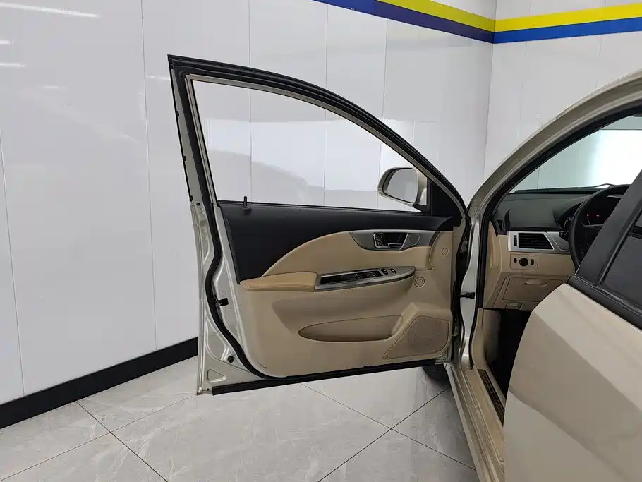 Buick Excelle 2013