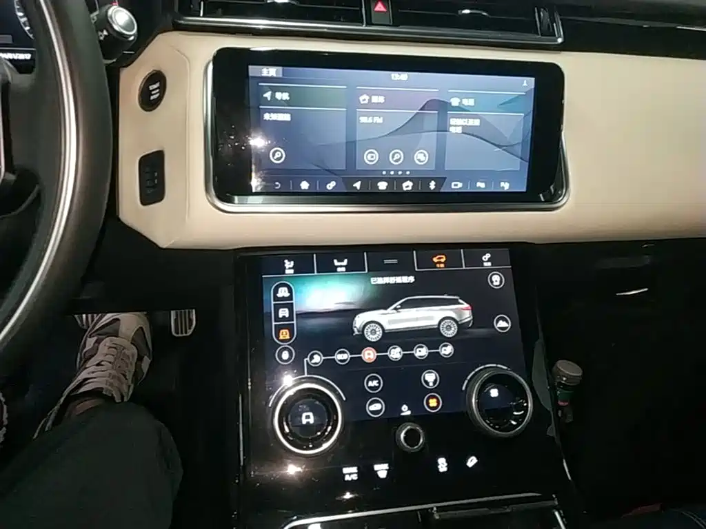 Land Rover Velar 2019 — фото 13
