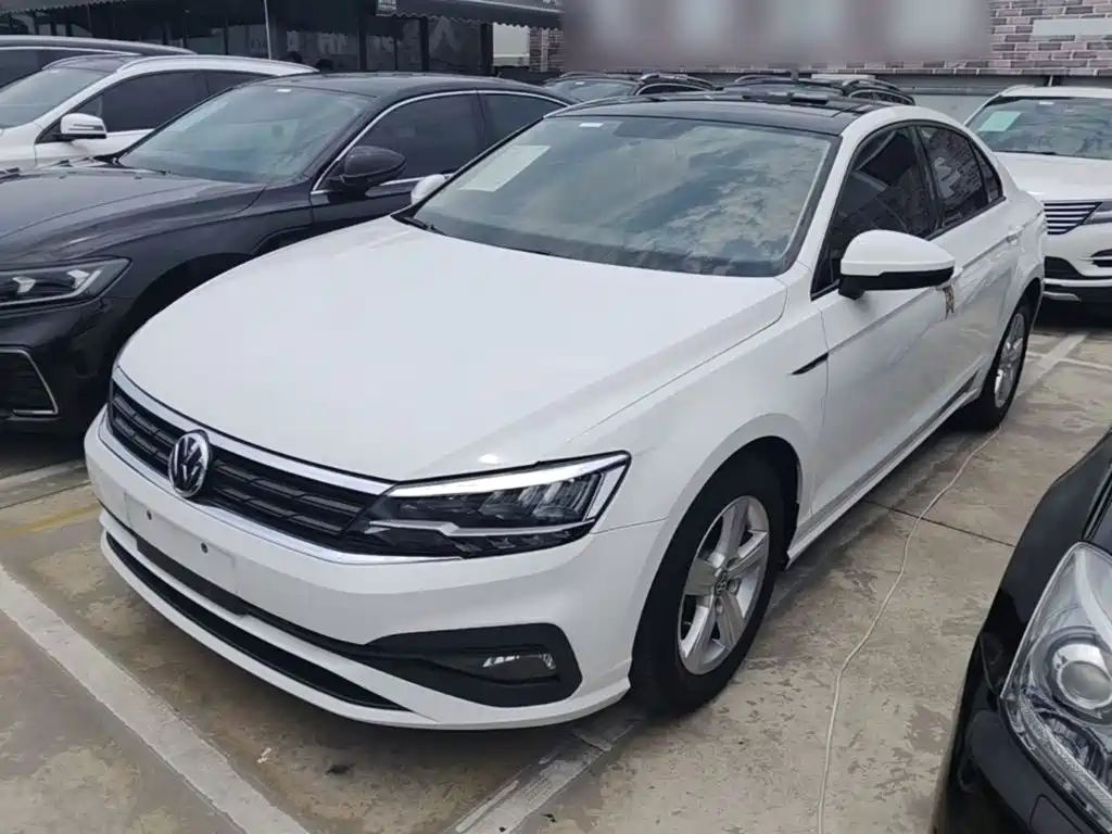 Volkswagen Lamando 2018 — фото 1