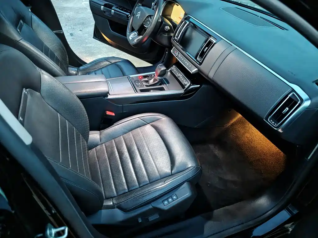Citroën C6 2018 — фото 10