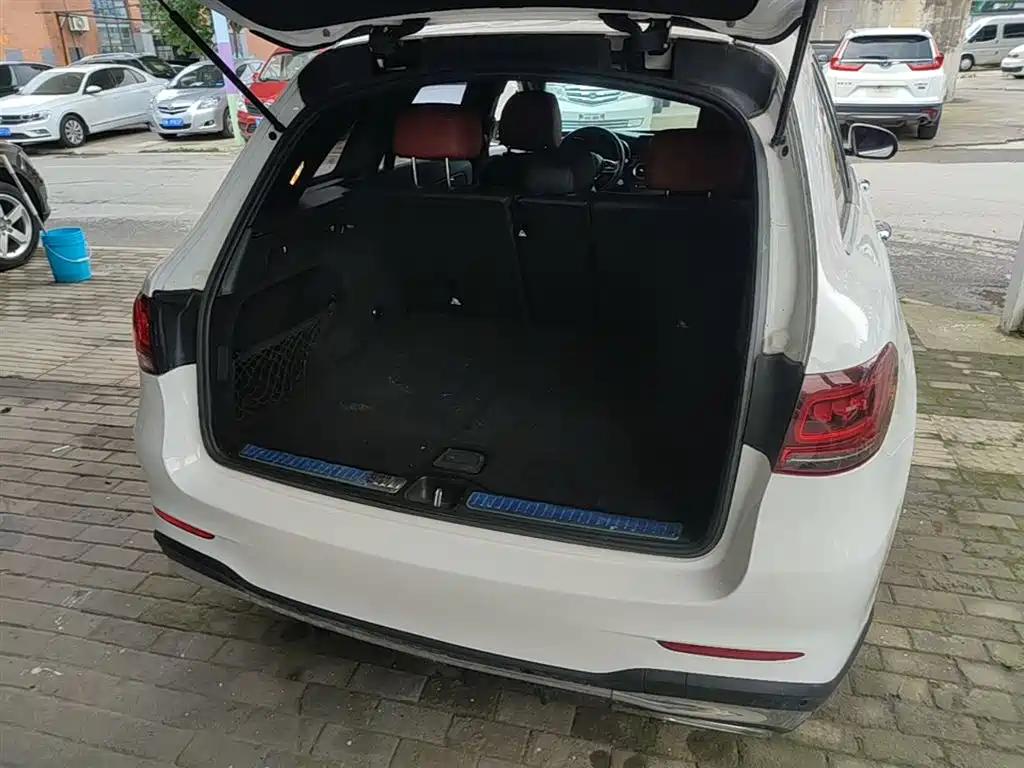 Mercedes-Benz GLC 2020 — фото 19