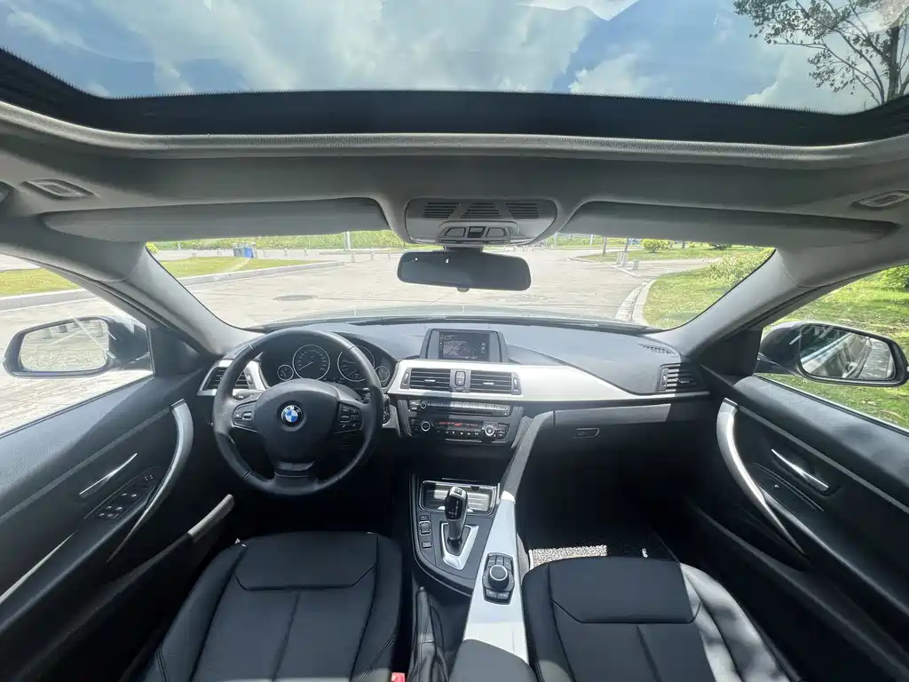 BMW 3 Series 2015 — фото 9