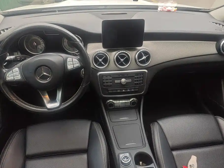 Mercedes-Benz GLA 2017 — фото 12