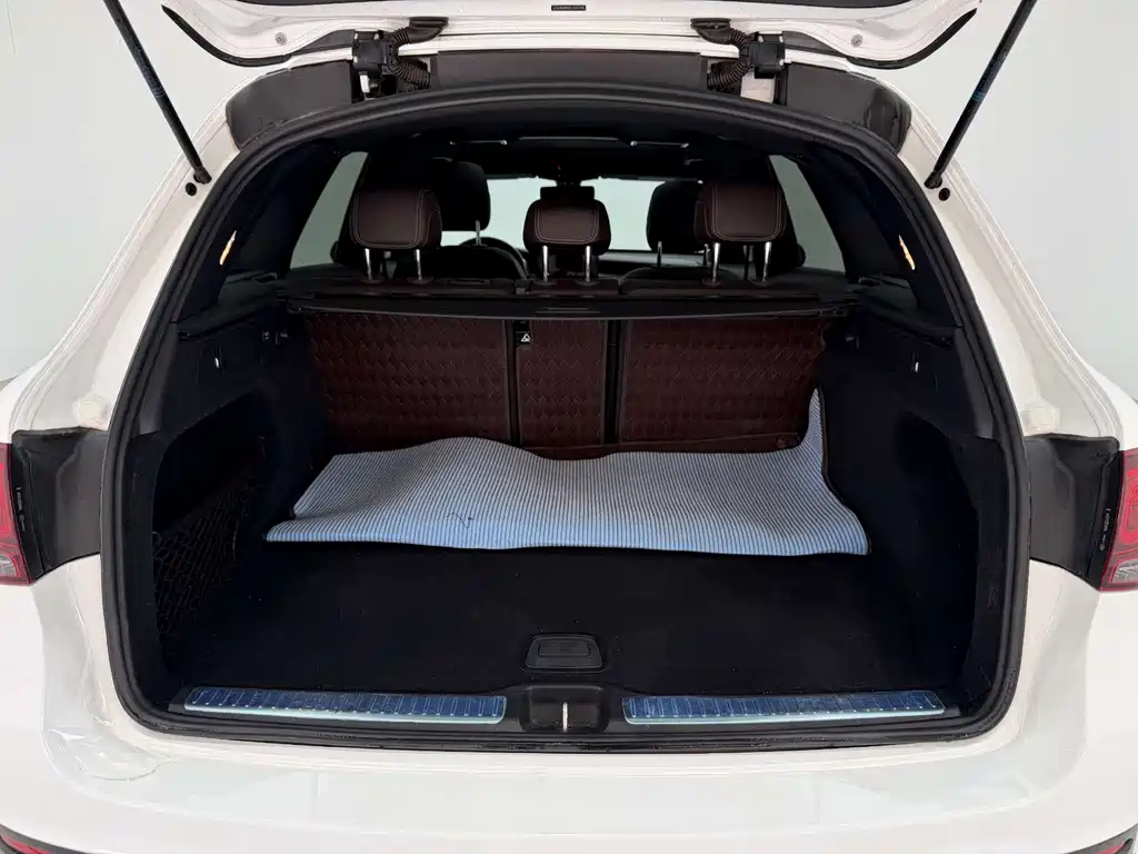 Mercedes-Benz GLC 2020 — фото 12