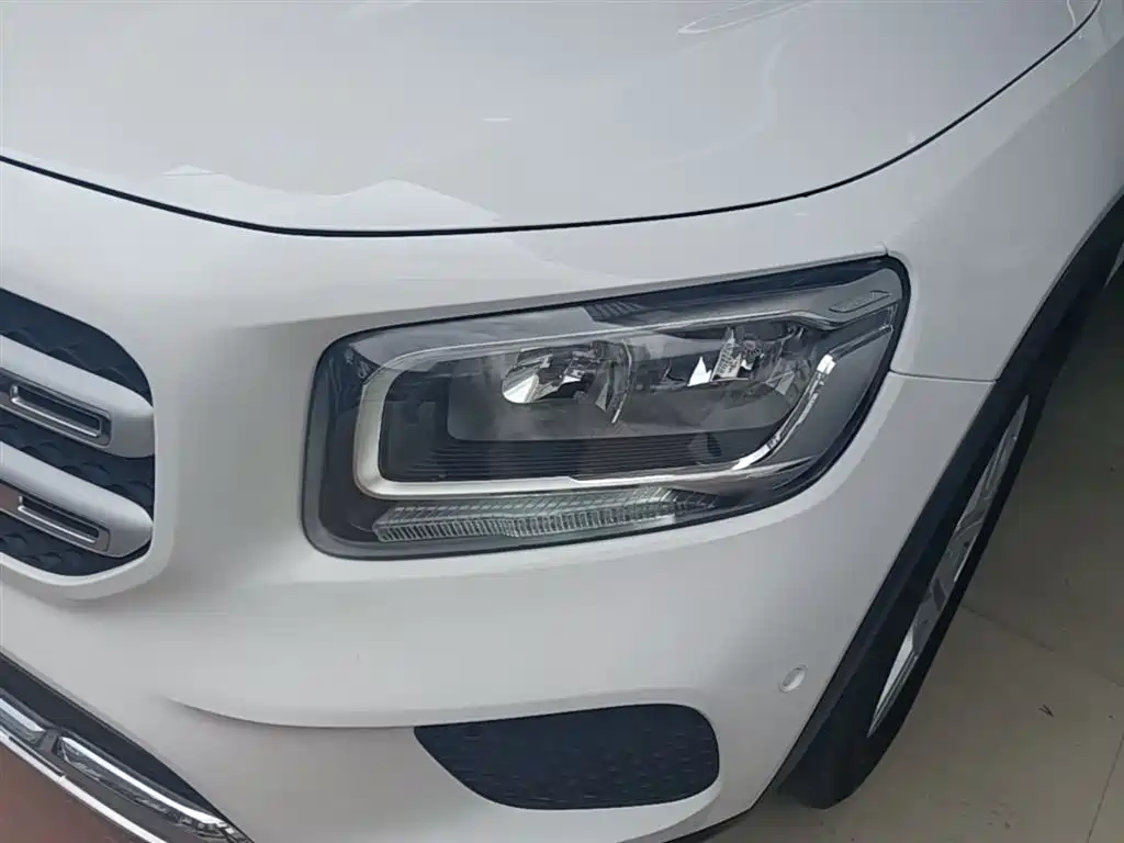 Mercedes-Benz GLB 2021 — фото 24