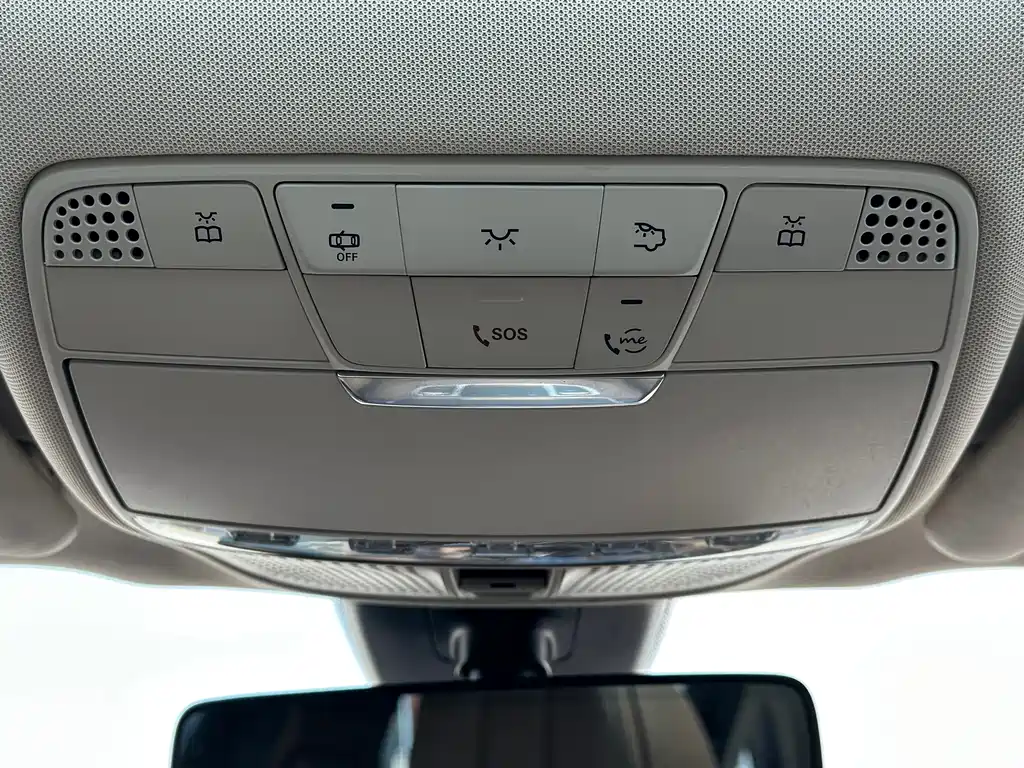 Mercedes-Benz E-Class 2021 — фото 20