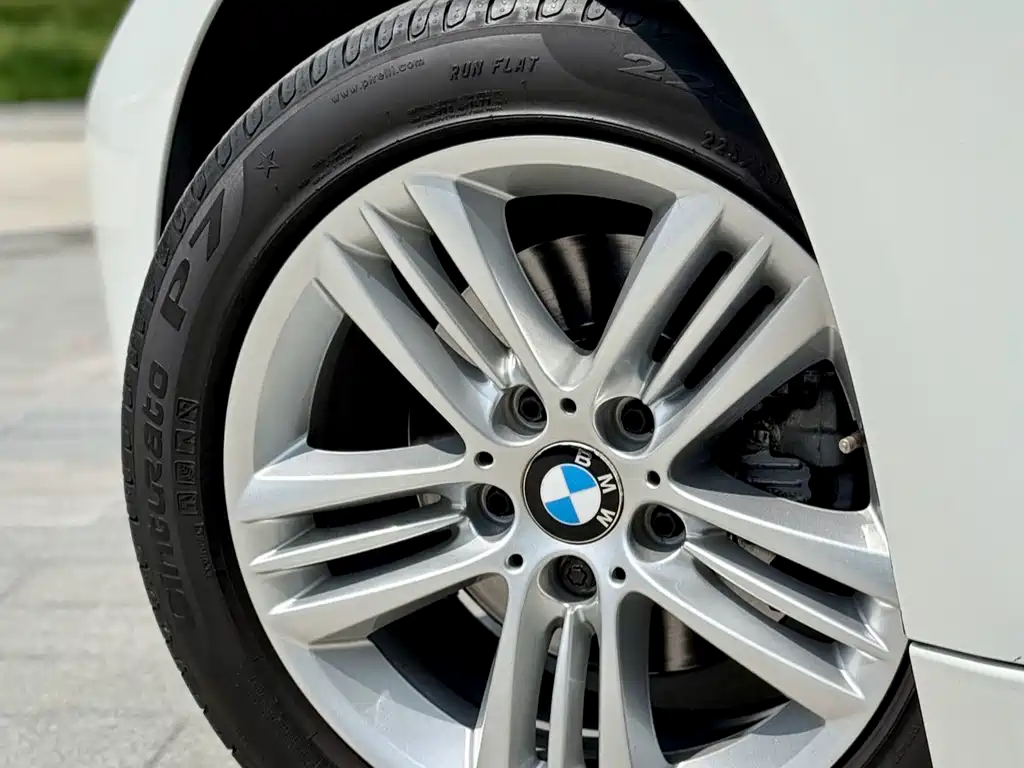 BMW 3 Series 2016 — фото 10