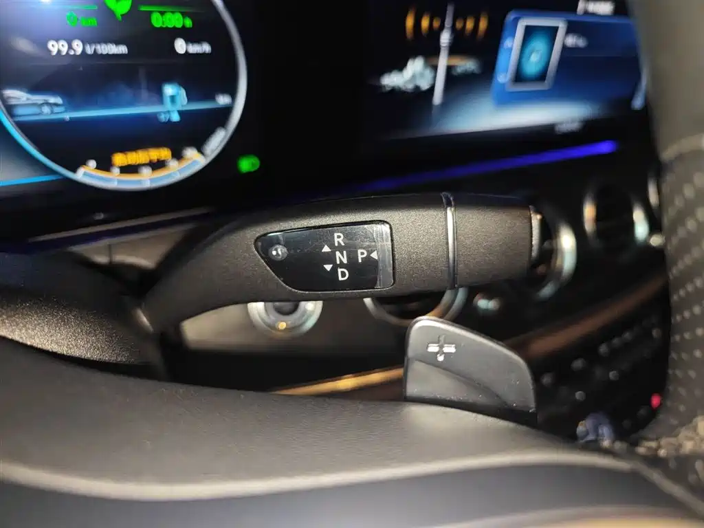 Mercedes-Benz E-Class 2020 — фото 14