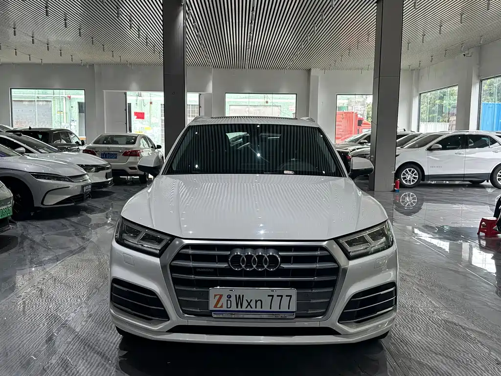 Audi Q5L 2019 — фото 2