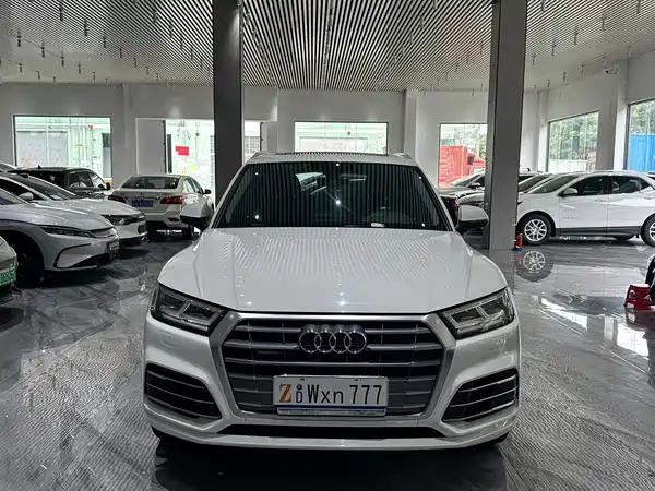 Audi Q5L 2019