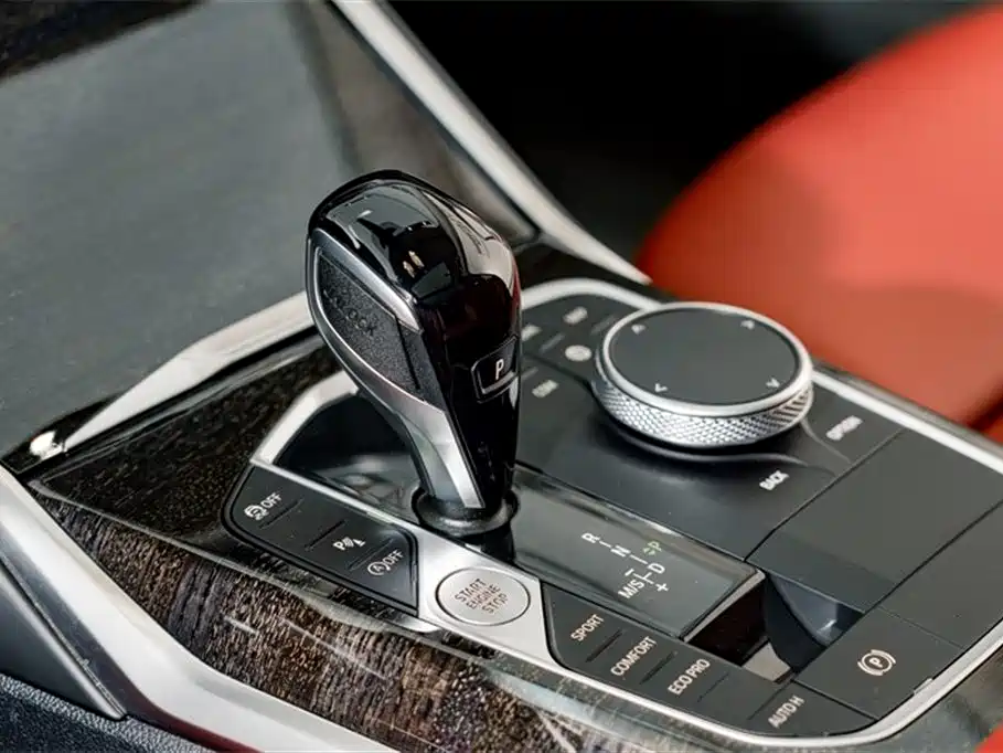BMW 3 Series 2022 — фото 15