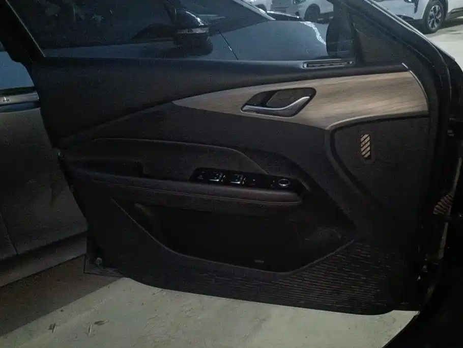 Wuling Starlight 2024