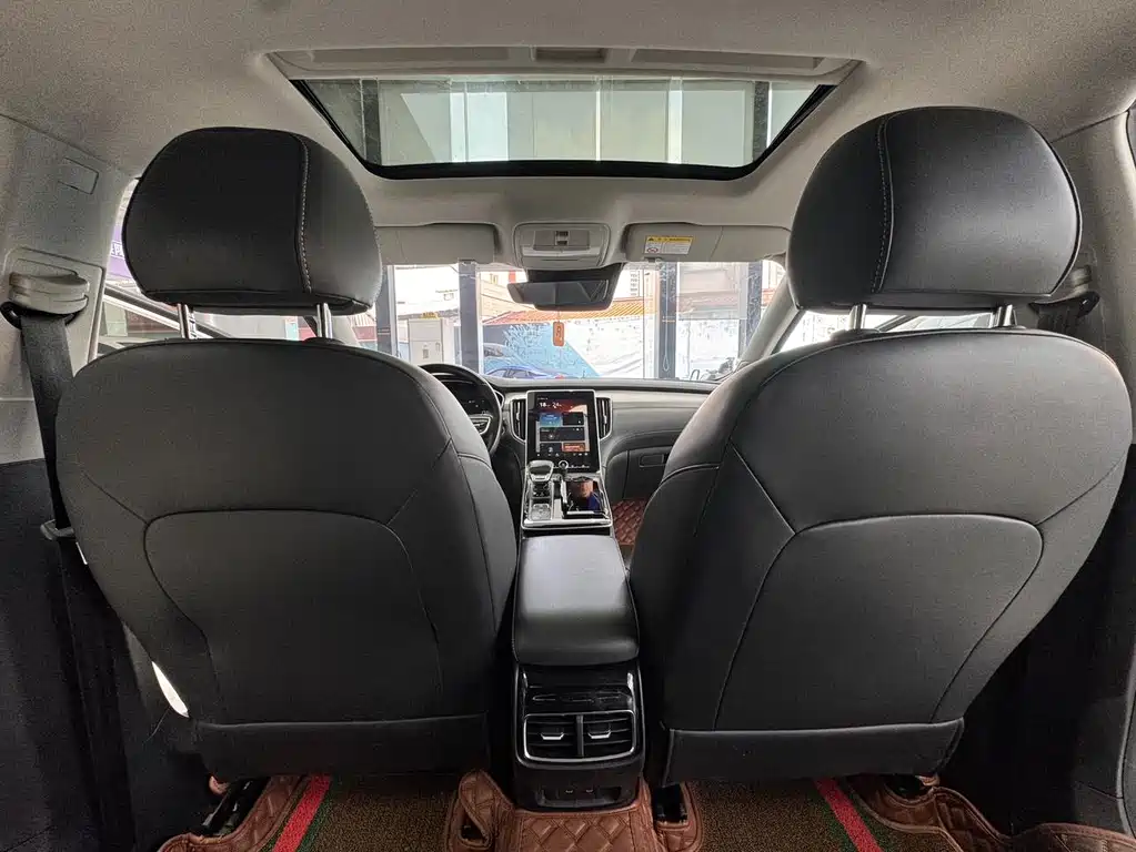 Roewe i6 MAX 2021 — фото 15