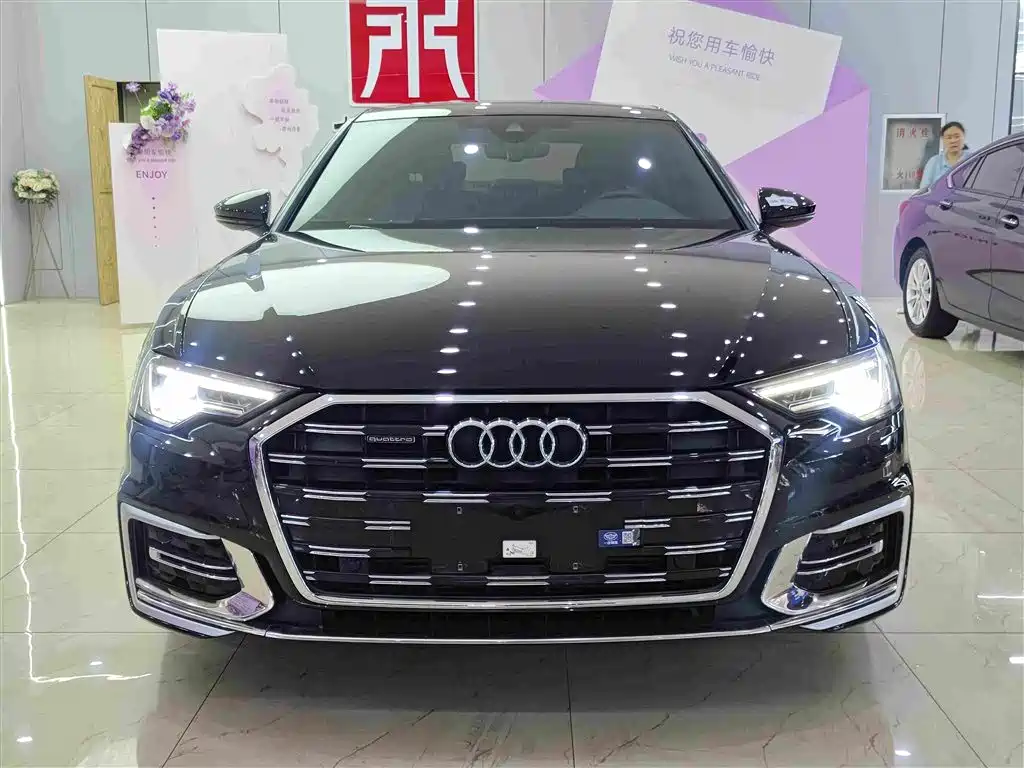 Audi A6L 2022
