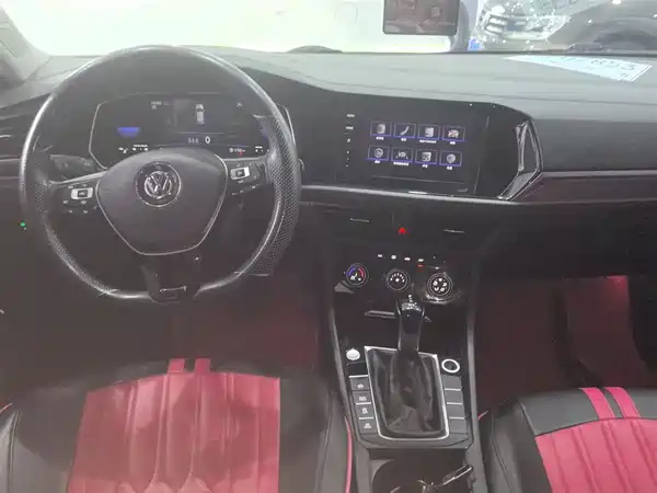 Volkswagen Sagitar 2021