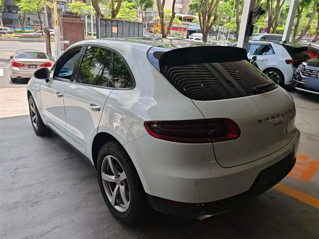 Porsche Macan 2017 — фото 5