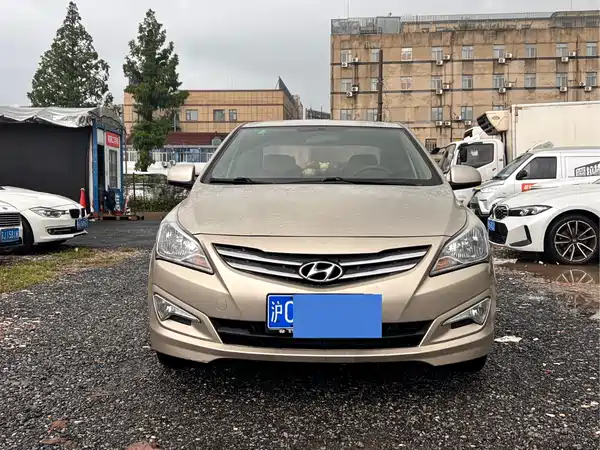 Hyundai Accent 2014