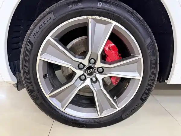 Audi Q5L 2023