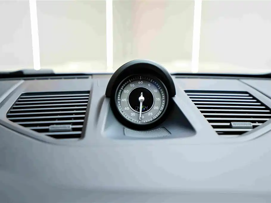 Porsche 911 2023 — фото 18