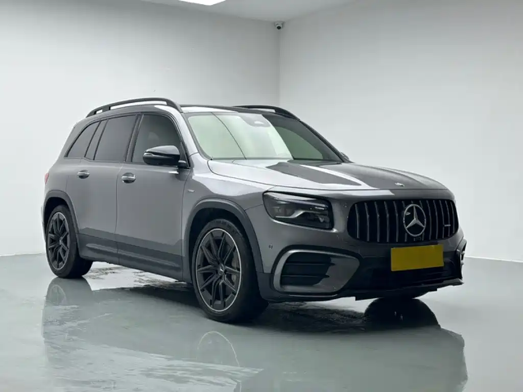 Mercedes-Benz GLB AMG 2025 — фото 3