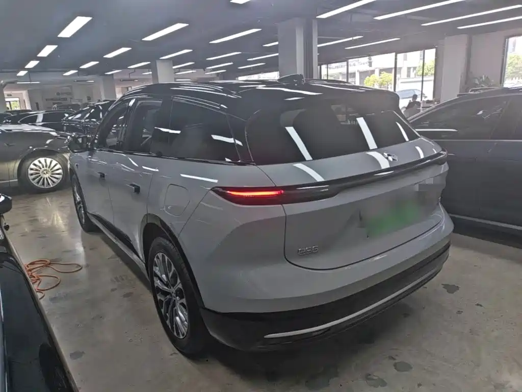 NIO ES6 2025