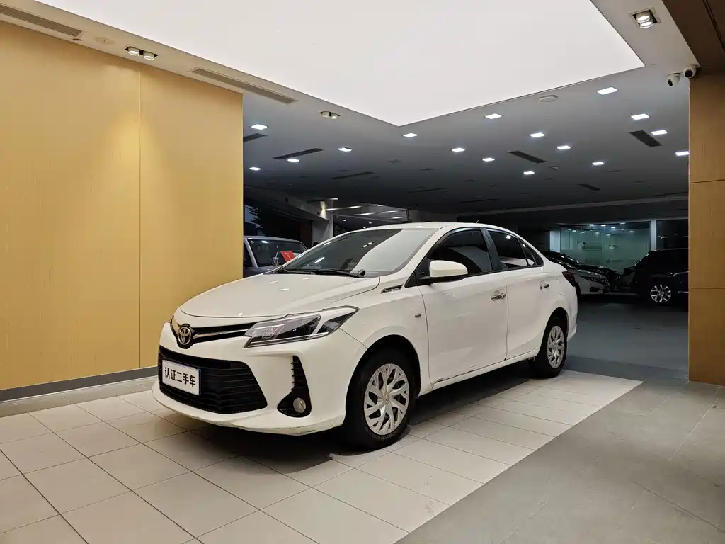Toyota Vios 2023 — фото 1