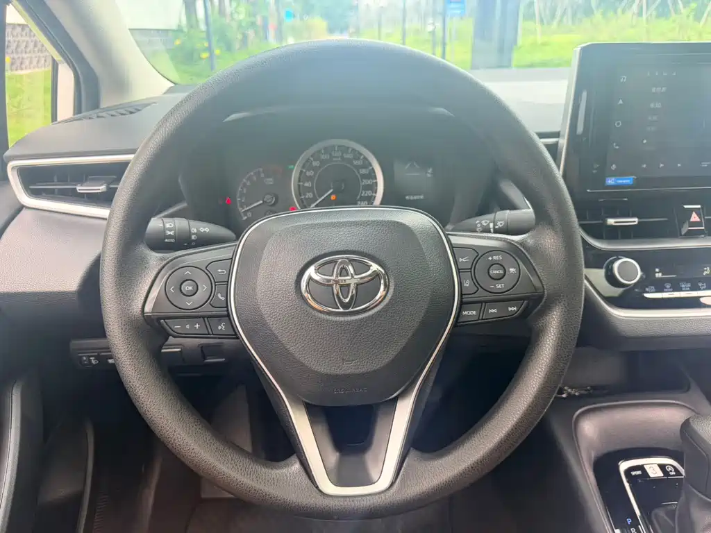 Toyota Corolla 2022 — фото 14