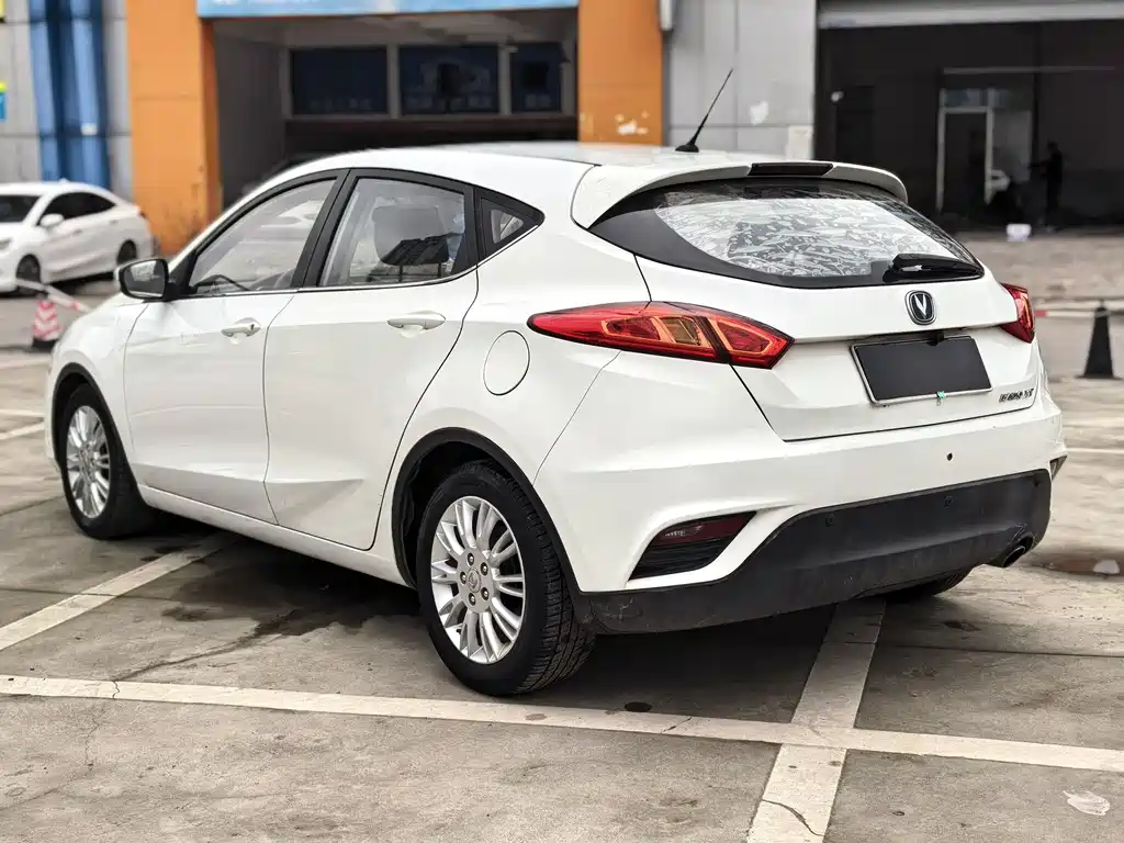 Changan Eado XT 2014 — фото 13