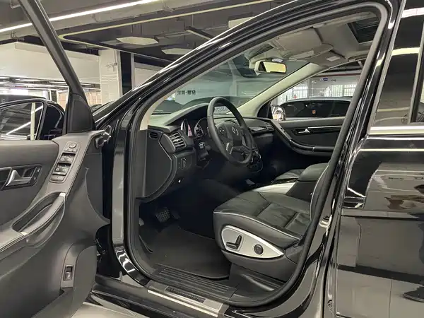 Mercedes-Benz R-Class 2017