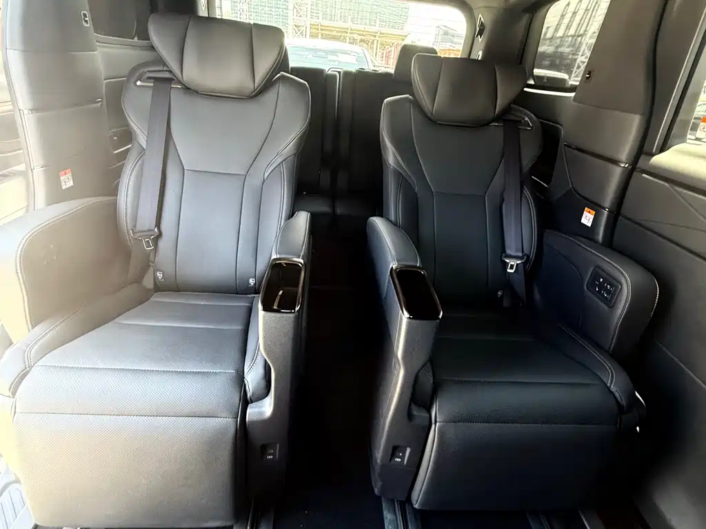 Toyota Alphard 2025 — фото 17