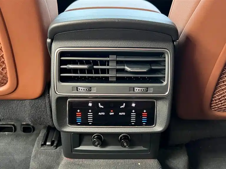 Audi Q7 2022 — фото 14