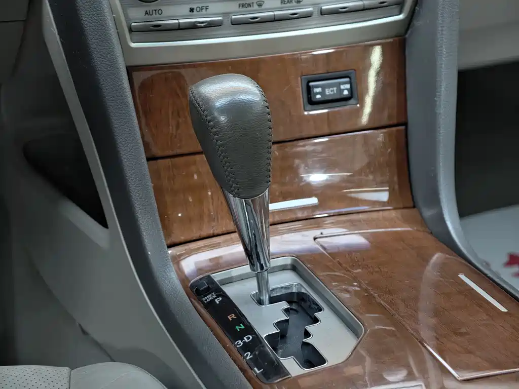 Toyota Camry 2013 — фото 23
