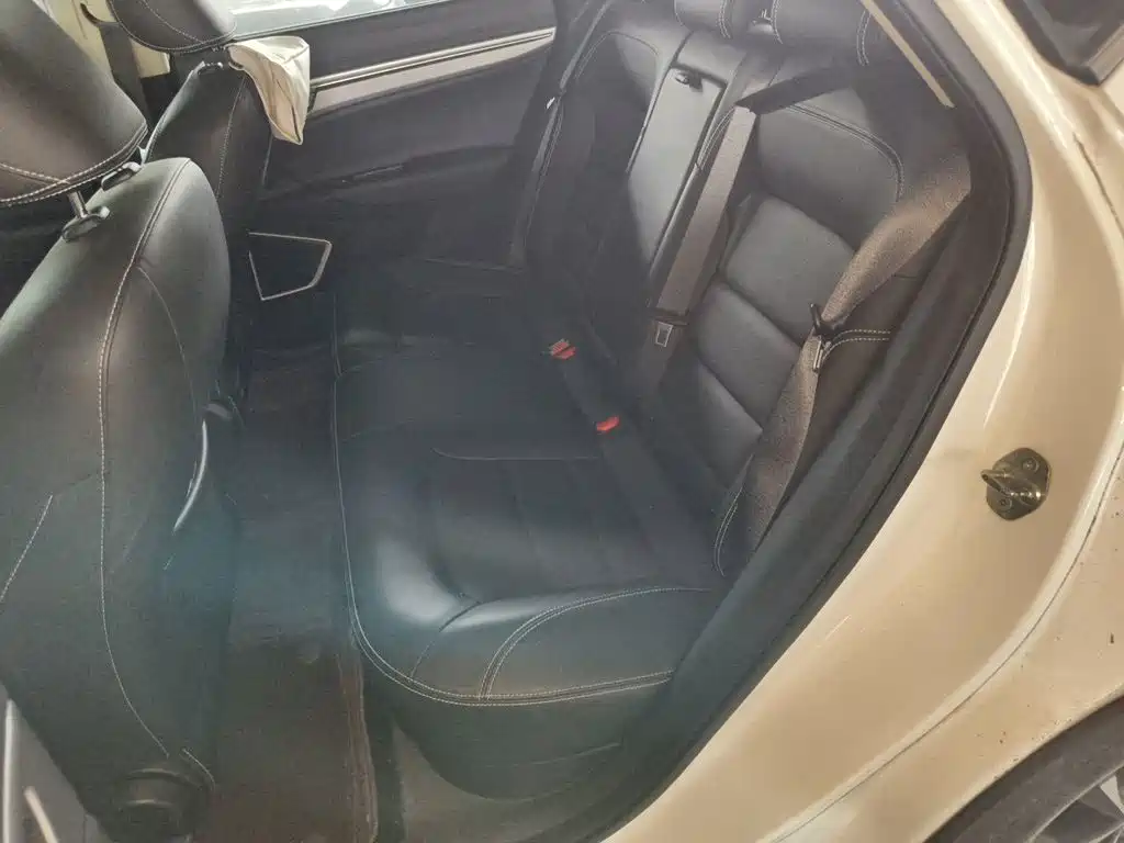 Geely Emgrand GS 2019 — фото 15