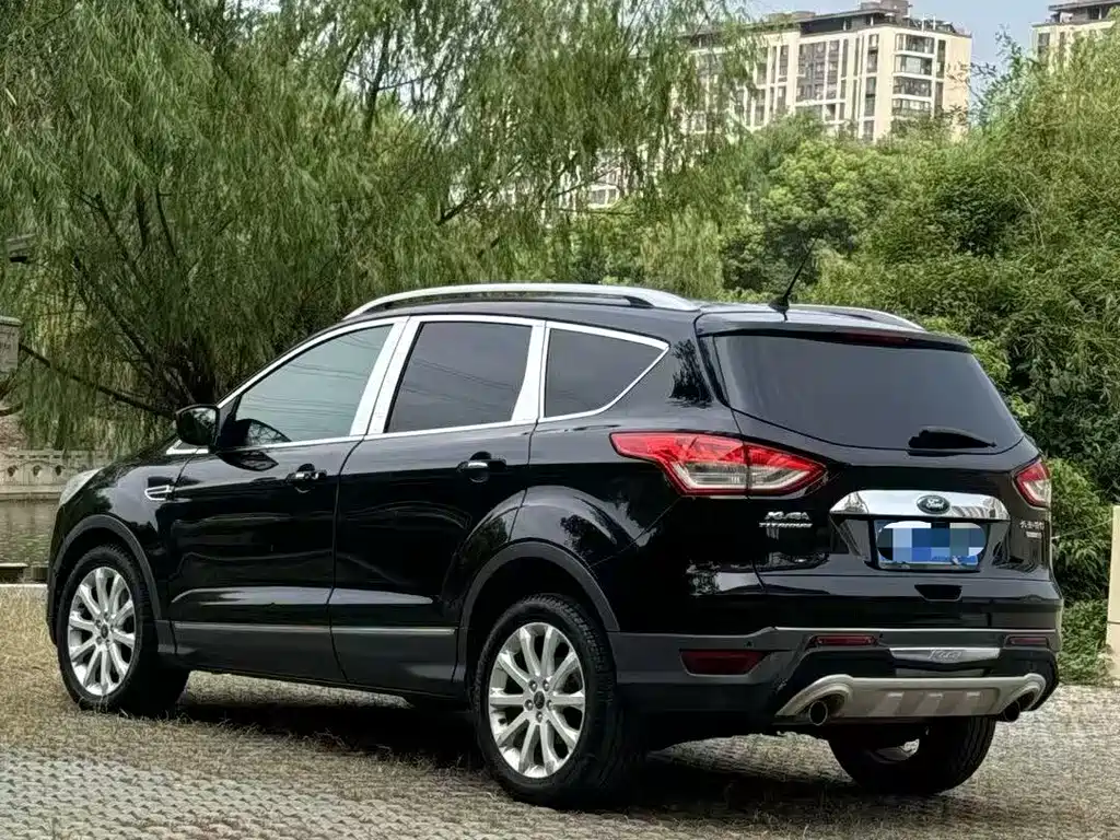 Ford Kuga 2013