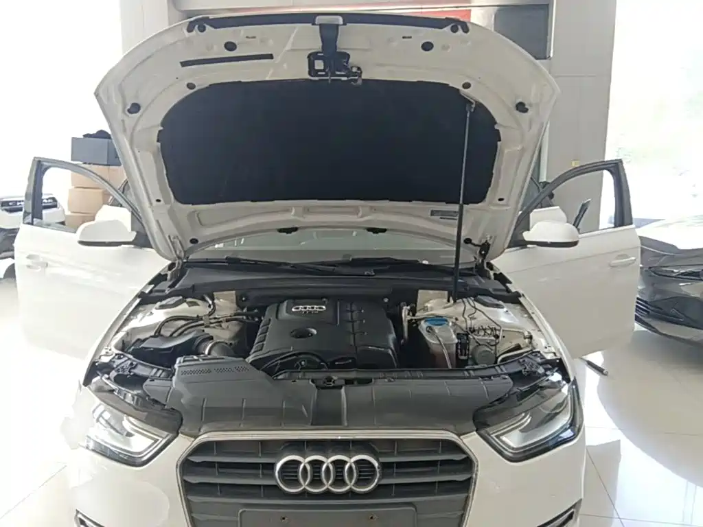 Audi A4L 2014 — фото 20