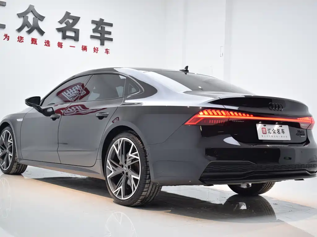 Audi A7L 2024 — фото 23