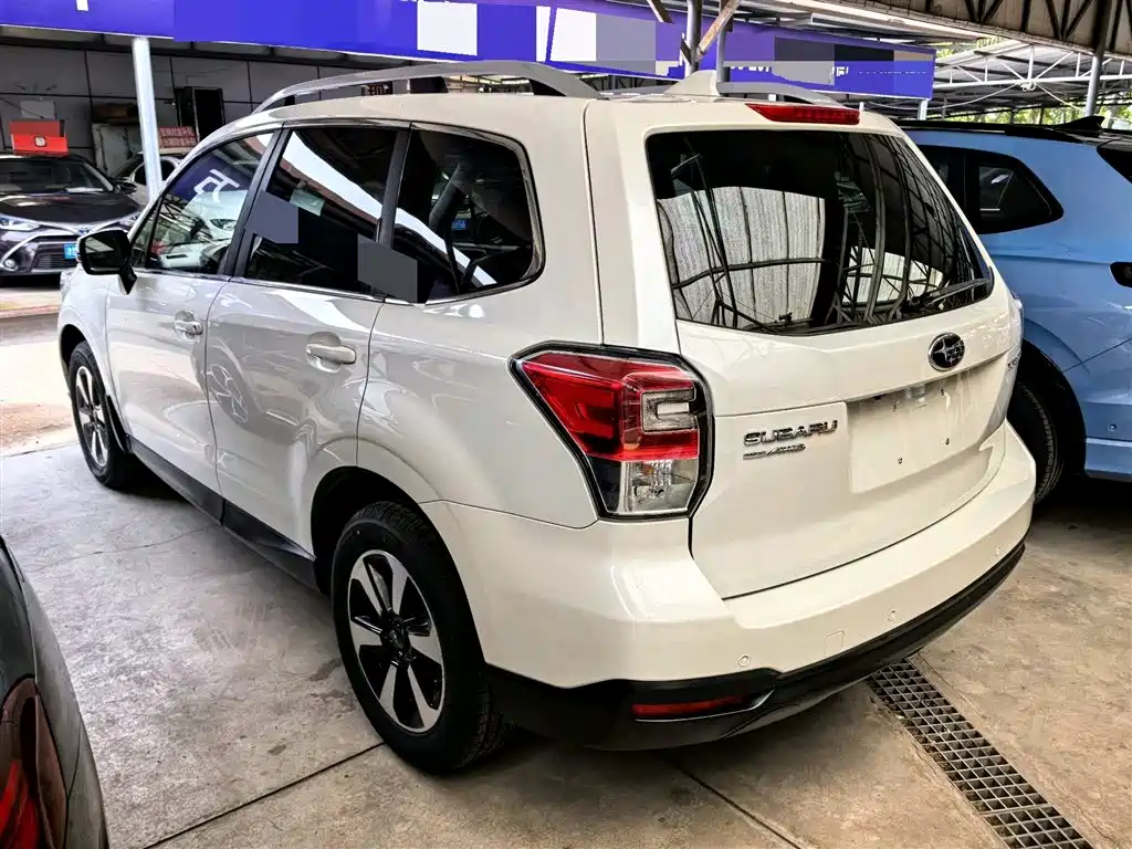 Subaru Forester 2017 — фото 9