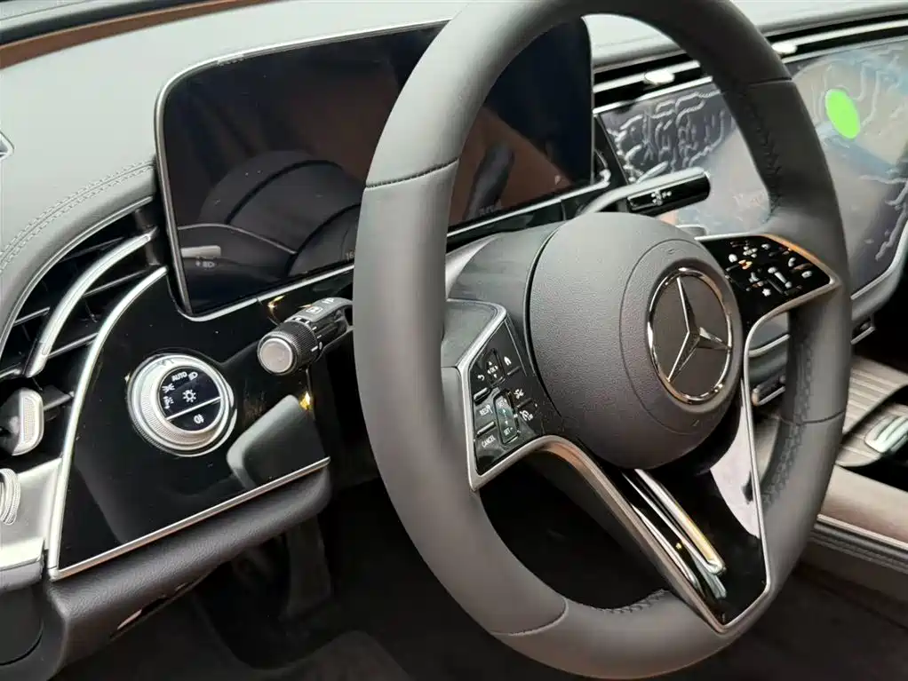 Mercedes-Benz E-Class 2026 — фото 23