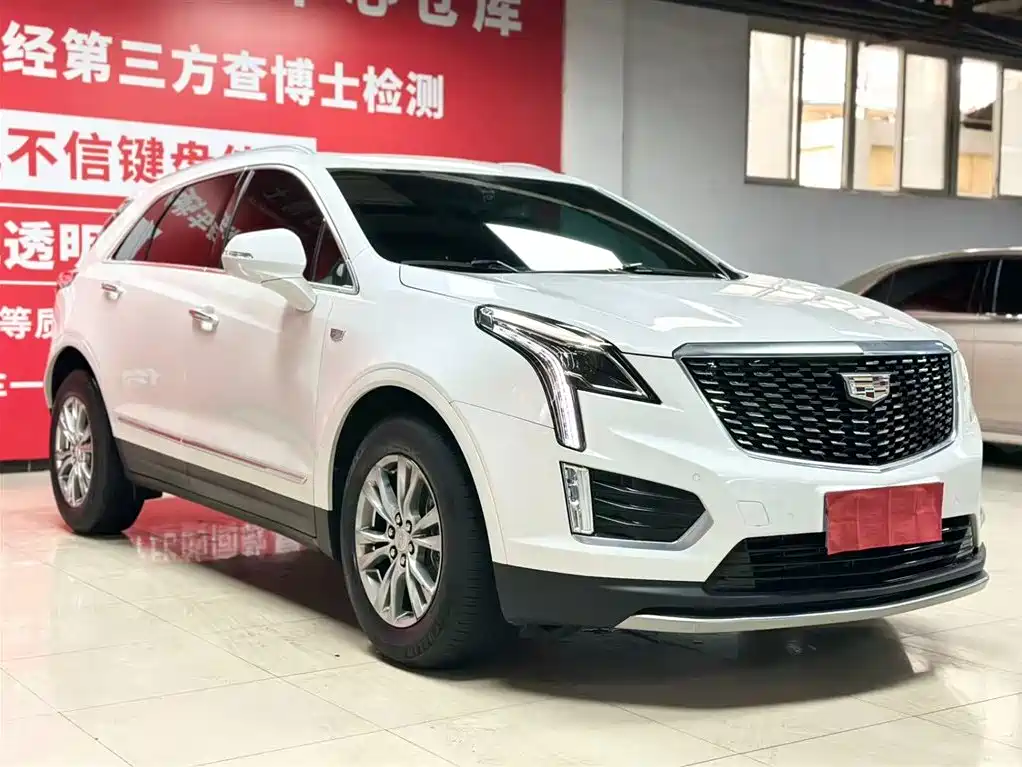 Cadillac XT5 2022 — фото 3